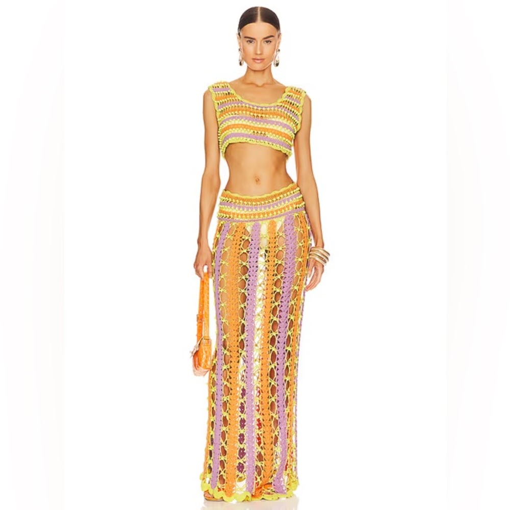 Celia B x revolve Gaia set